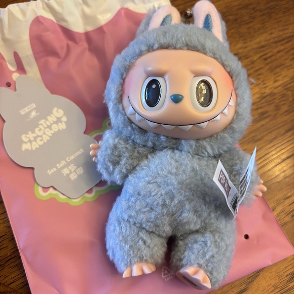 POP MART LABUBU - EXCITING MACARON (sea salt coconut) - Picture 9 of 12